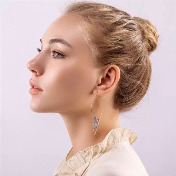 Geometric Quartz Crystal Hoop Statement Earrings - Picture 2 of 16